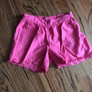 Gap girl’s pink size 7 shorts.